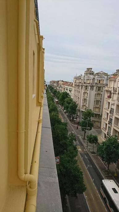 Lovely Refurbished Apartment Nizza